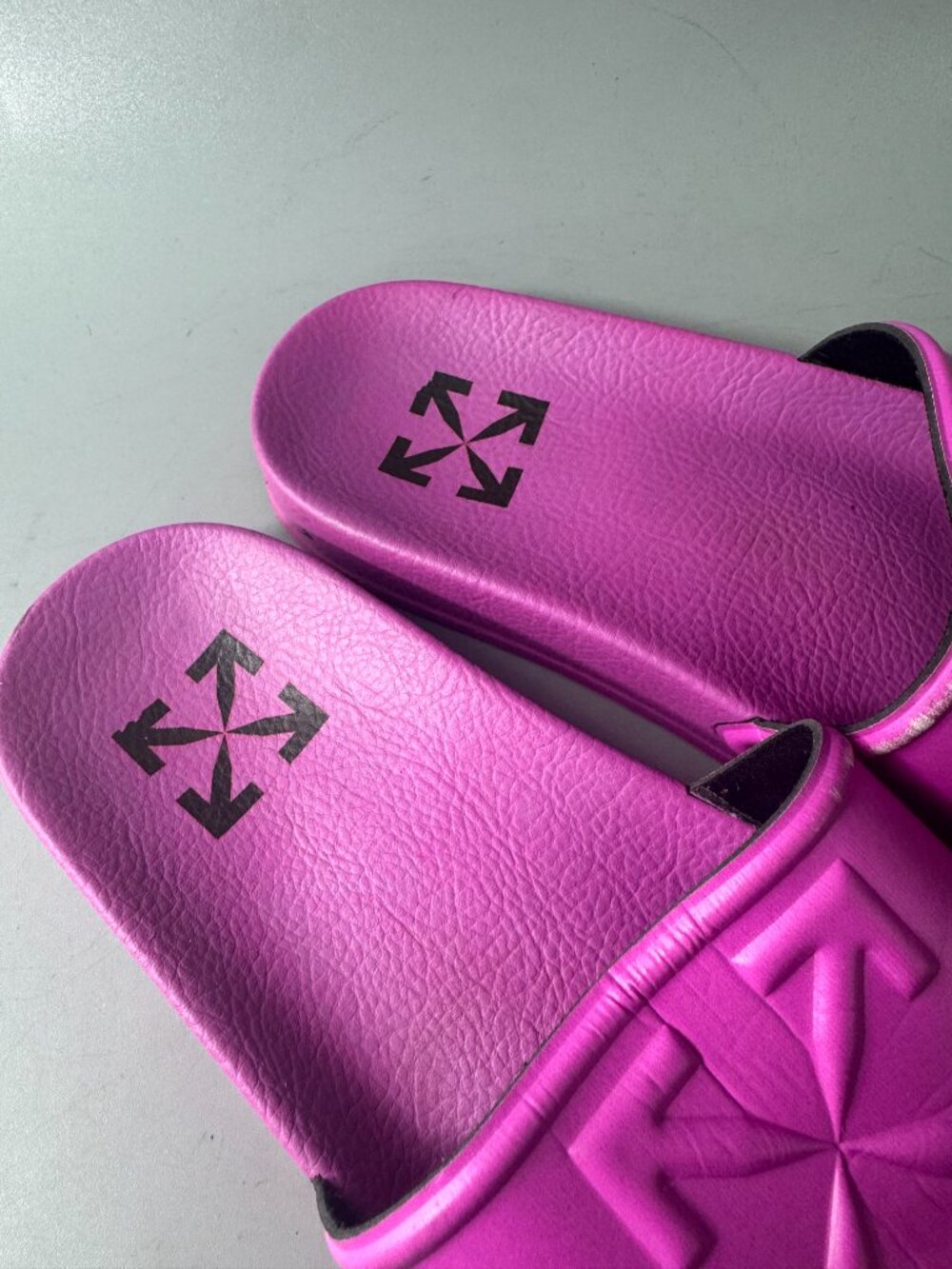 Authentic Off-White Arrow Slider Rubber Slides, Pink, Size 37 - Picture 13 of 13